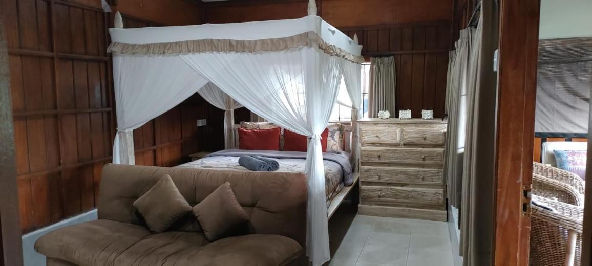 Mama Nings Beach Hotel Sekongkang ภายนอก รูปภาพ