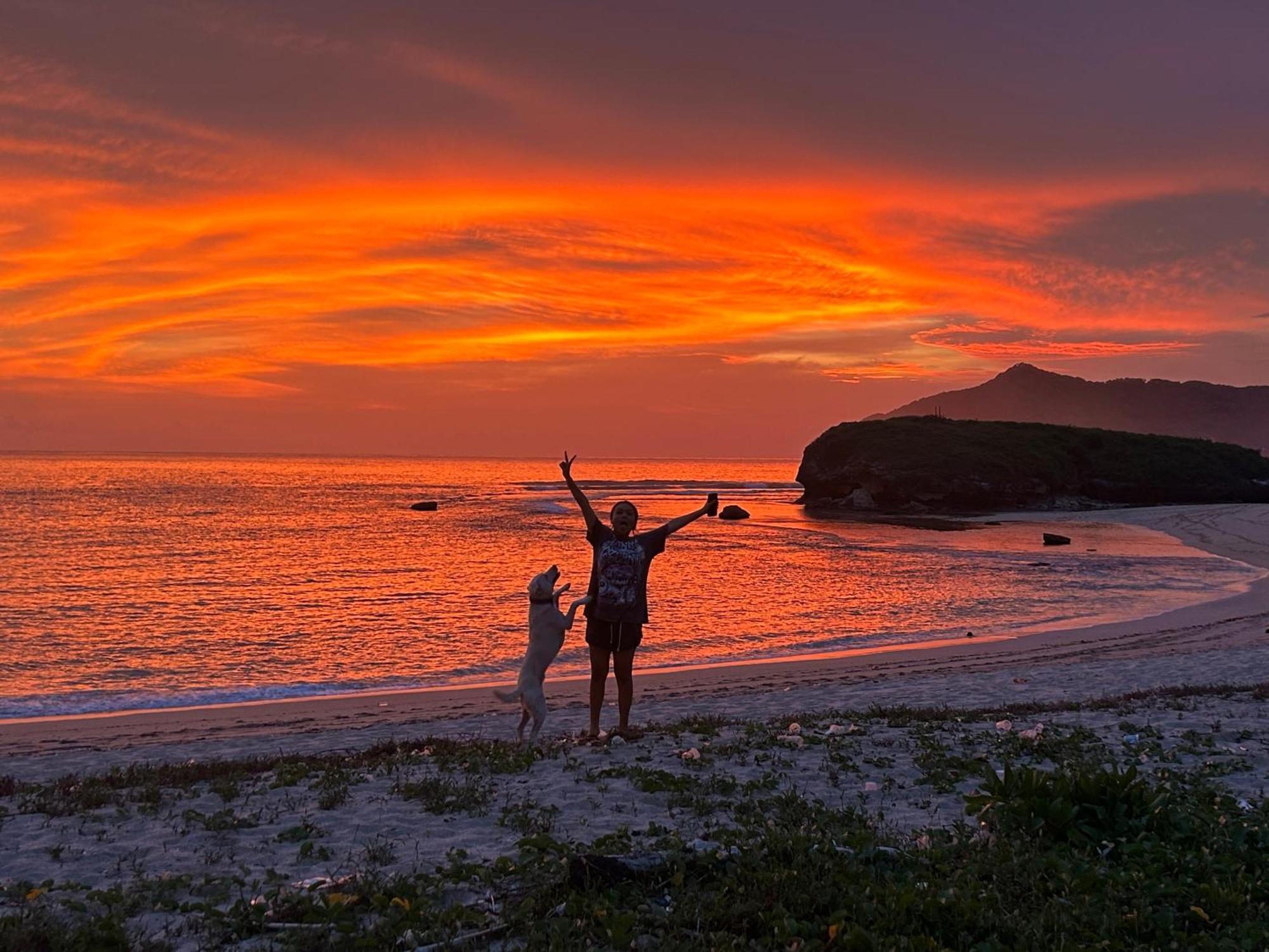 Mama Nings Beach Hotel Sekongkang ภายนอก รูปภาพ