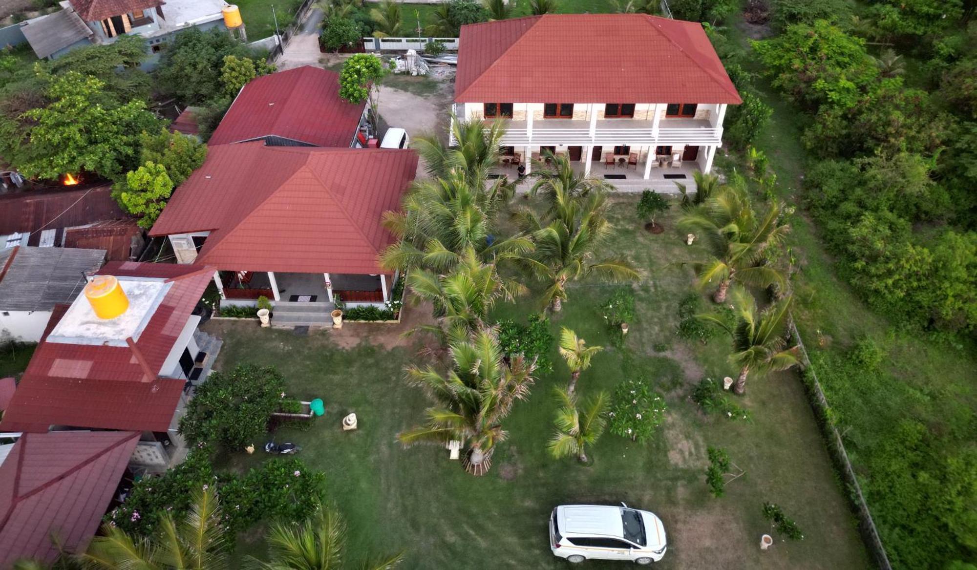 Mama Nings Beach Hotel Sekongkang ภายนอก รูปภาพ