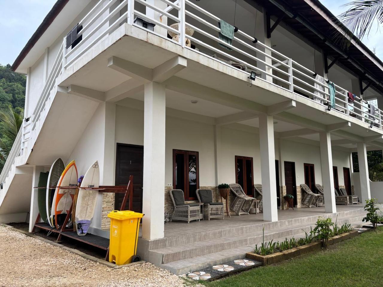 Mama Nings Beach Hotel Sekongkang ภายนอก รูปภาพ