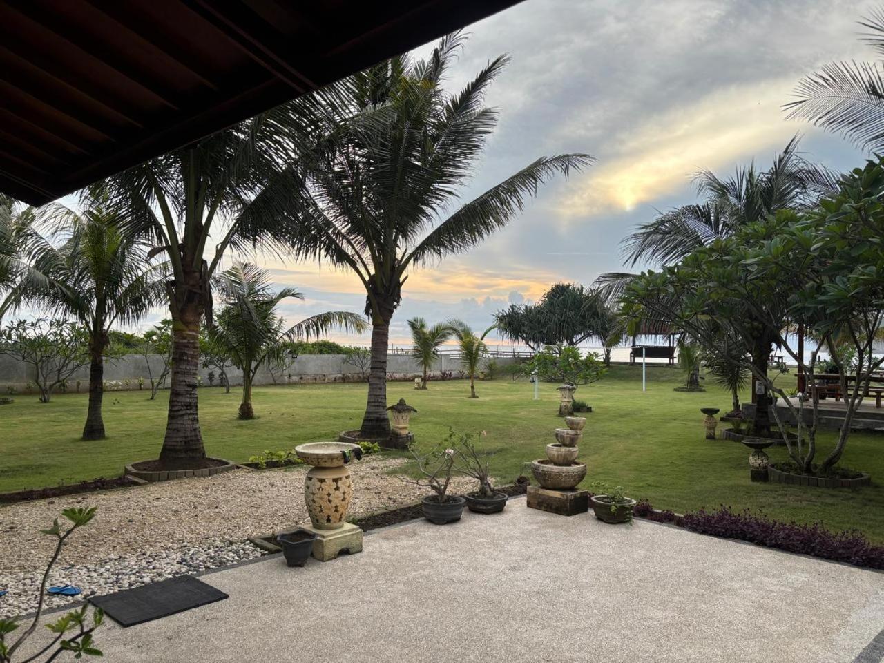 Mama Nings Beach Hotel Sekongkang ภายนอก รูปภาพ